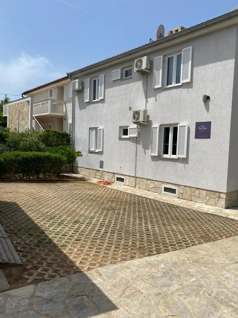 Nina'S Home Land&Sea Punat Apartment