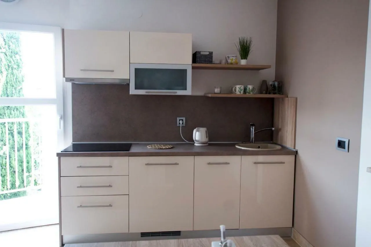 Nina'S Home Land&Sea Punat