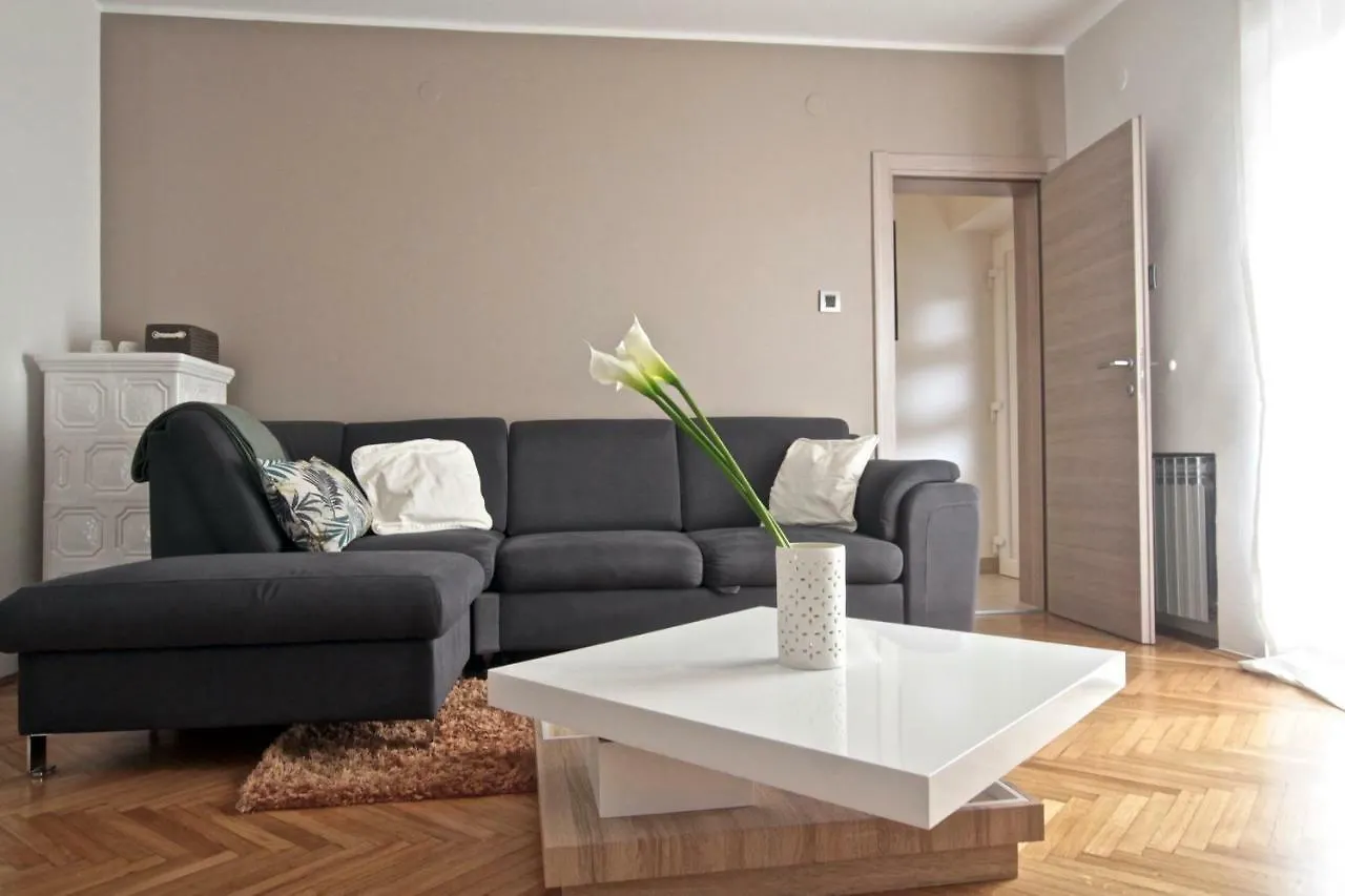 Apartment Nina'S Home Land&Sea Punat